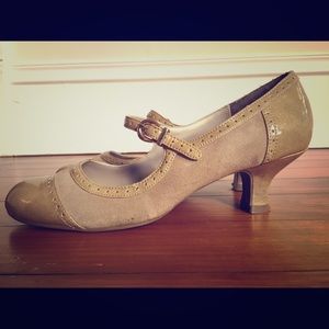 Suede Oxford Secretary Heels - Size 9